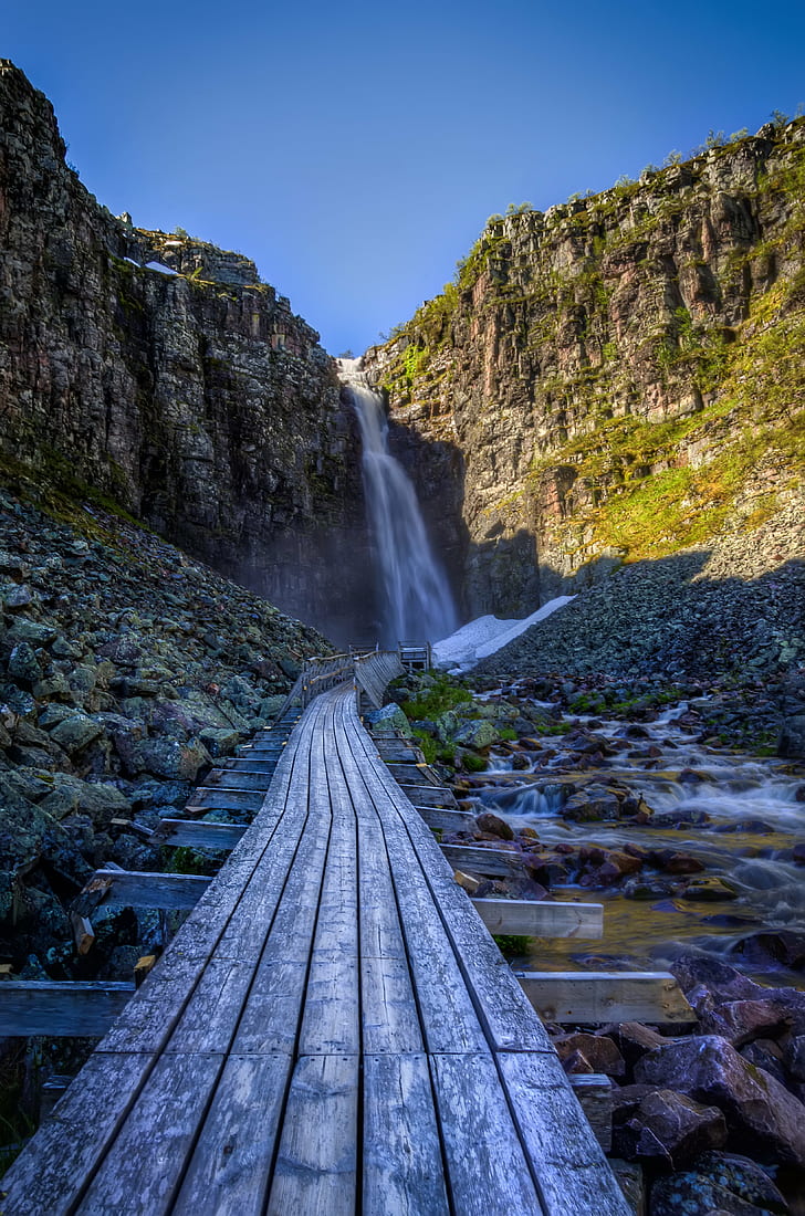photo graphed of waterfalls near wood bridge, Way, shower, fulufjället  national park, HD wallpaper