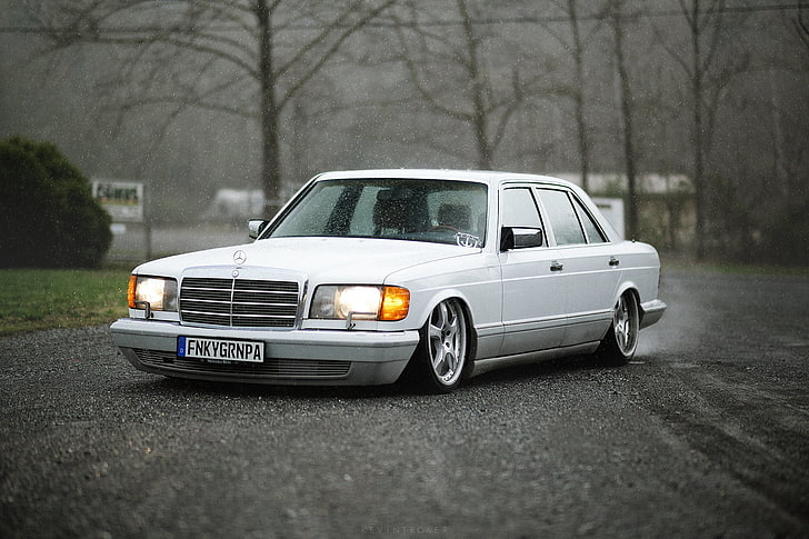white Mercedes-Benz W124, rain, low, stance, SEL, W126, Executive, HD wallpaper