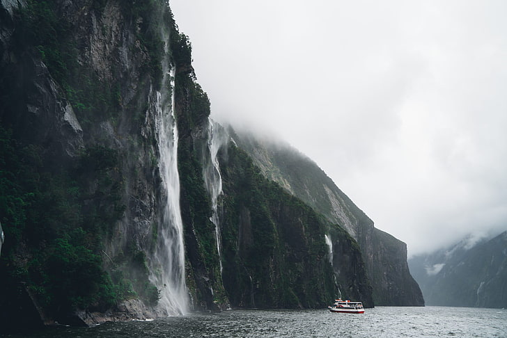brown tourist boat, nature, landscape, mountains, water, rocks, HD wallpaper
