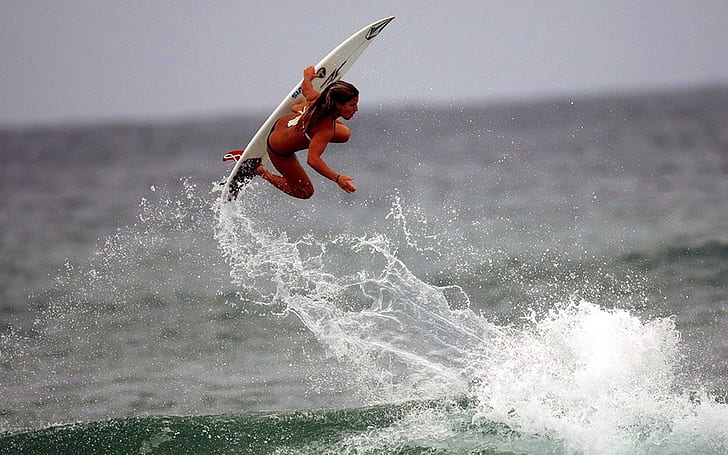 getting some clean beach air  boys surfer girl surfing HD, sports