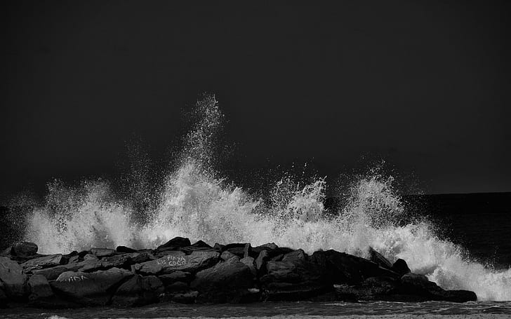 White Wave, beaches, breaking, b and w, waves, nature, rocky, HD wallpaper