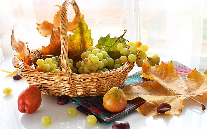 oval brown wicker basket and green grapes, fruit, pears, food, HD wallpaper