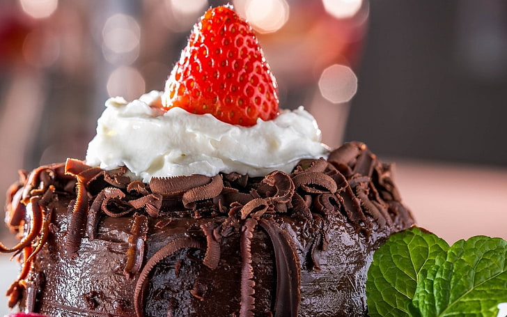 food, dessert, closeup, cake, strawberries, whipped cream, chocolate, HD wallpaper