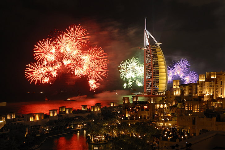 Burj Al Arab Jumeirah Hotel In Dubai New Year Fireworks Hd Desktop Backgrounds Free Download 4252×2835