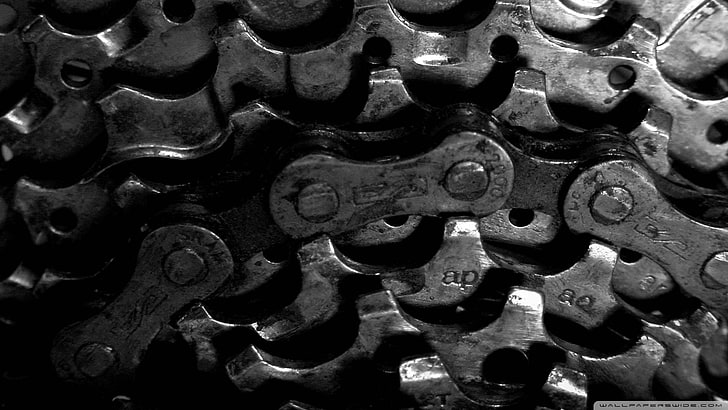 gray bike sprocket, gray steel chain, monochrome, black background