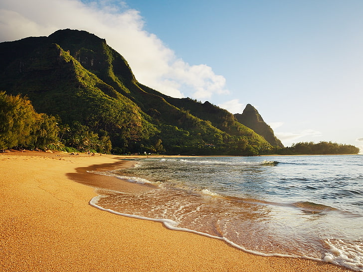Haena Beach Hawaii-HD Desktop Wallpaper