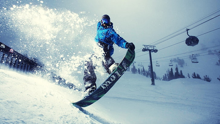 man riding snowboard, snowboards, mountains, sport , winter, cold temperature, HD wallpaper
