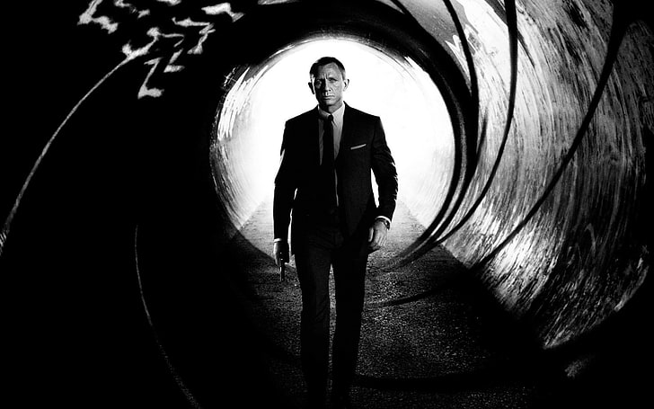 men's black dress coat, the film, James Bond, saver, is, Daniel Craig
