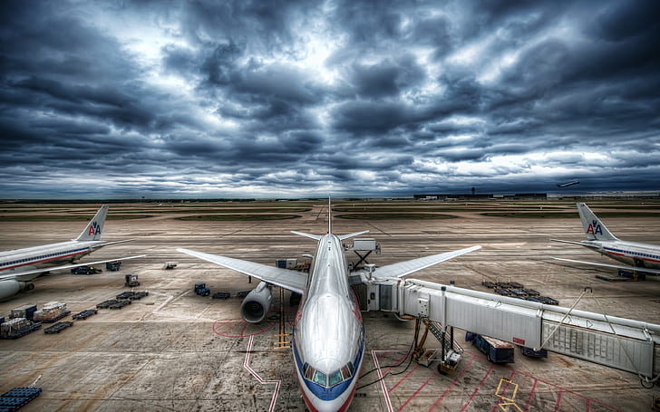 American Airlines Boarding, gray airplane, aircraft, hdr
