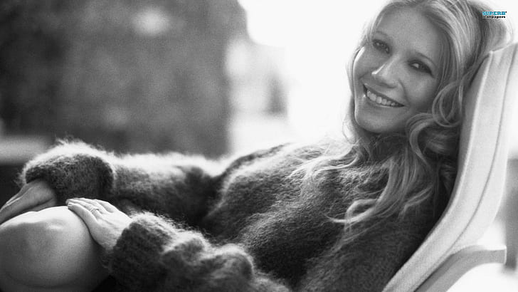 Gwyneth Paltrow Sleep, women's black fur pullover sweater, celebrity, HD wallpaper