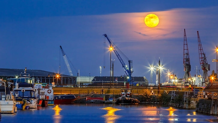 photo of boats at wharf, ship, shipyard, dock, cranes (machine), HD wallpaper