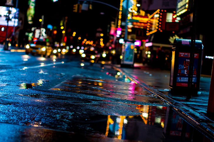 black and red train toy, city lights, wet street, water, road, HD wallpaper