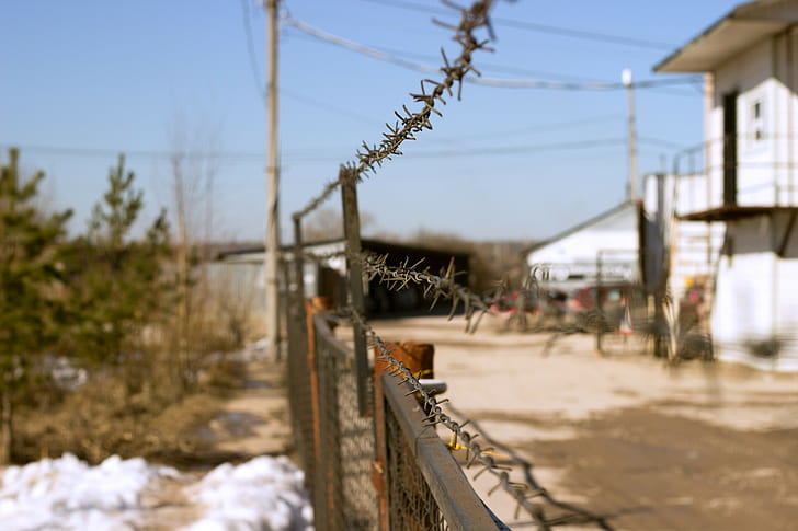 Russia, urban, barbed wire, fence