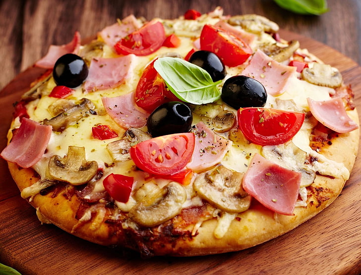 pizza with pepperonis, mushroom, and olives topping, cheese, paprika, HD wallpaper