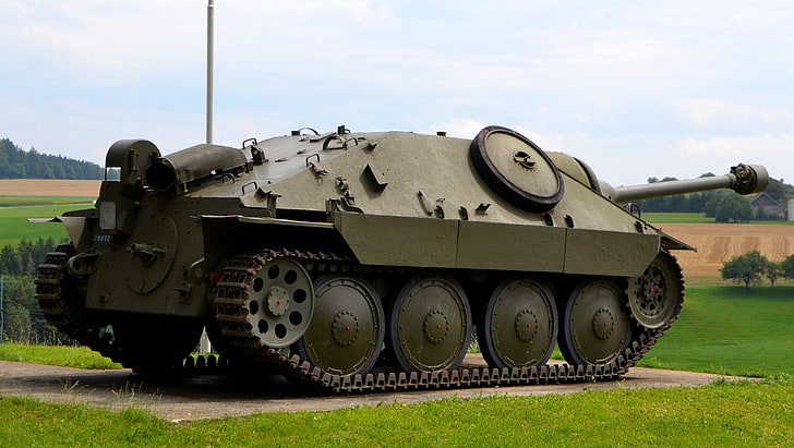 gray continuous track tank, installation, self-propelled, artillery