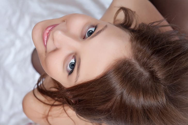 women's brown hair, Nikia A, brunette, top view, blue eyes, smiling, HD wallpaper