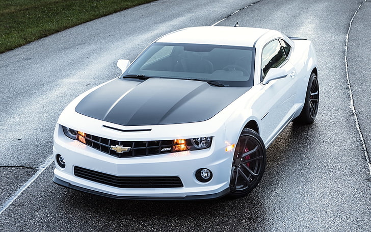 6th gen. white Chevrolet Camaro muscle car, road, the front, 1LE