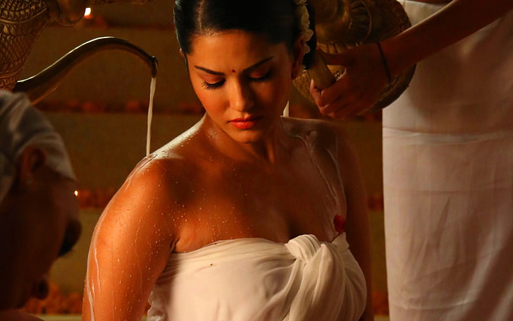 Sunny Leone Without Dress In Bathroom - Sunny leone 1080P, 2K, 4K, 5K HD wallpapers free download ...