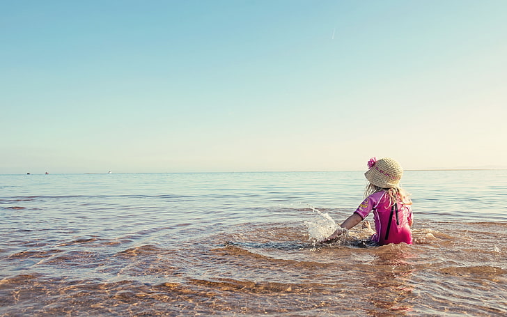 sea, summer, children, horizon, playing, in water, one person