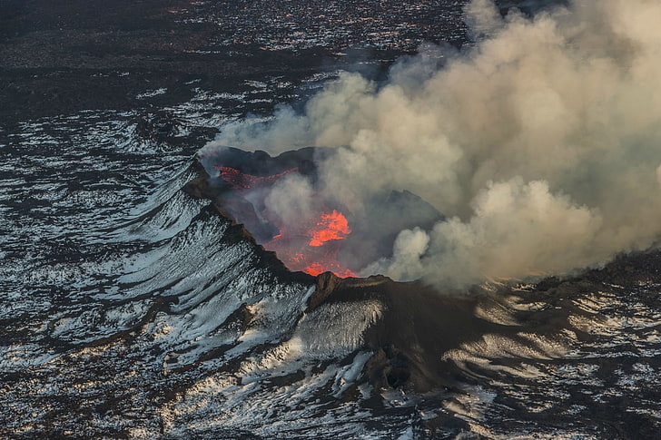 volcano, nature, landscape, Holuhraun, Iceland, eruption, smoke - physical structure, HD wallpaper