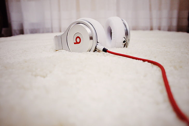 silver Beats by Dr. Dre co, dr dre, pro, headphones, electricity, HD wallpaper