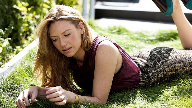 anna torv blonde fringe tv series, young adult, long hair, lying down