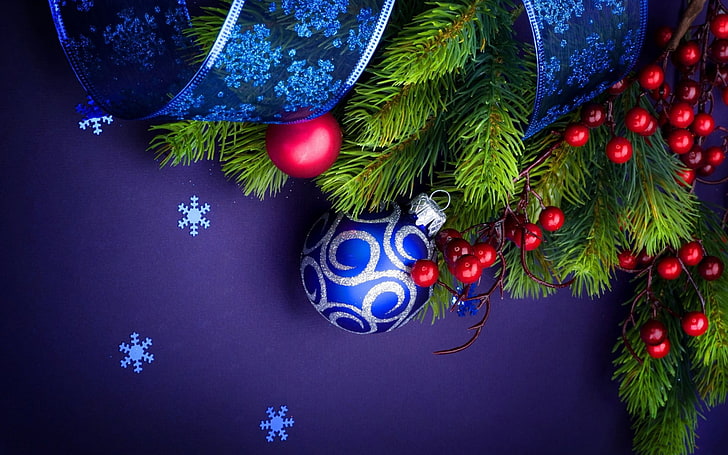 faux red berries and blue and gray bauble, holiday, Christmas, HD wallpaper