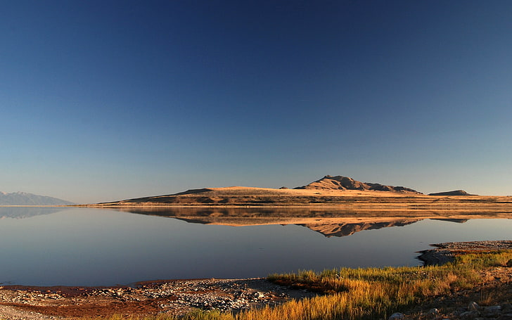 brown mountain, landscape, nature, lake, reflection, mountains, HD wallpaper