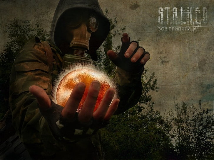 man in green and brown camouflage shirt holding orange ball, video games, HD wallpaper