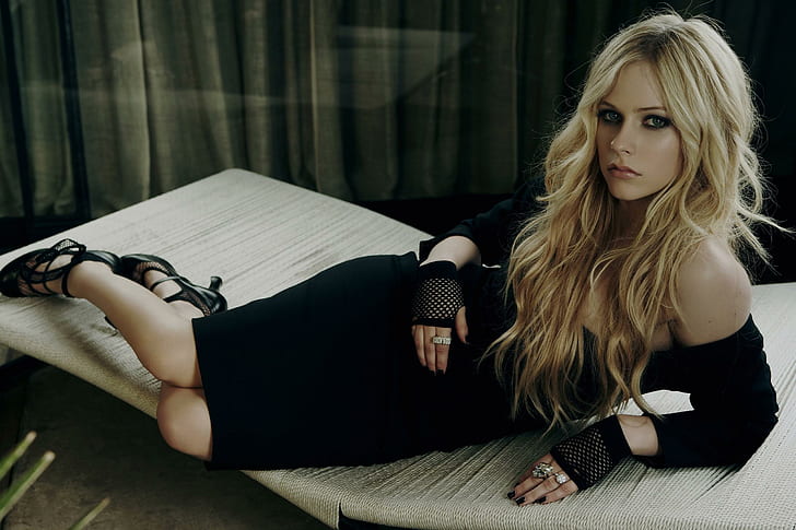 Female, Singers, Avril Lavigne, picture, music, single, celebrity