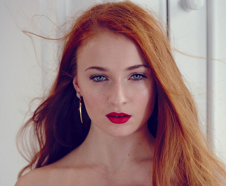 Be Iconic - 🍓🍓 Sophie Turner + Red Hair 🍓🍓
