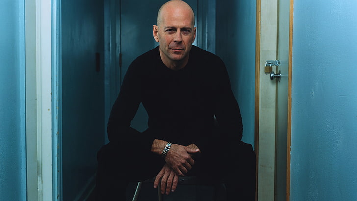 man wearing black crew-neck long-sleeved t-shirt, Bruce Willis, HD wallpaper
