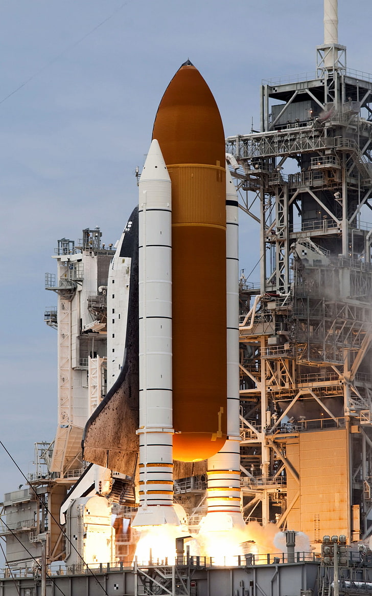 Space Shuttle Atlantis, NASA, launch pads, portrait display, HD wallpaper