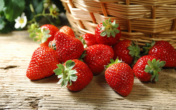 food, strawberries, baskets, fruit, wooden surface, red, strawberry, HD wallpaper