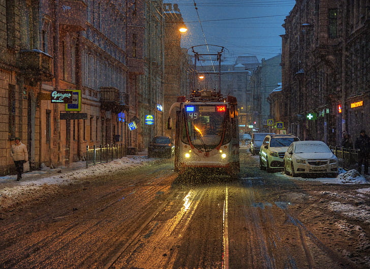 St. Petersburg, cityscape, tram, vehicle, street, winter, HD wallpaper