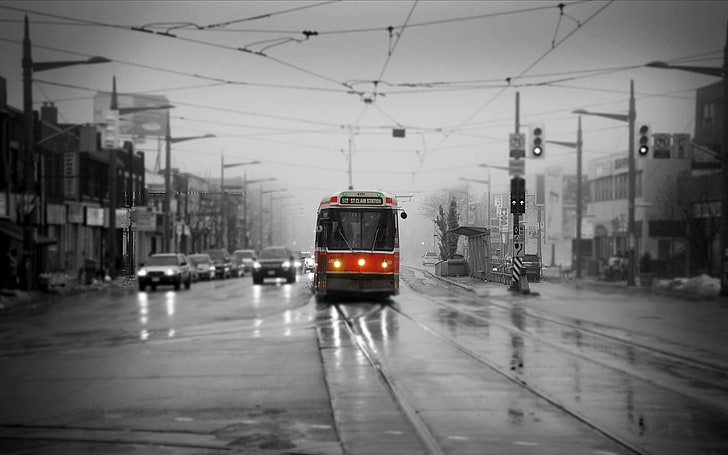red tram train, street, urban, Toronto, selective coloring, traffic, HD wallpaper