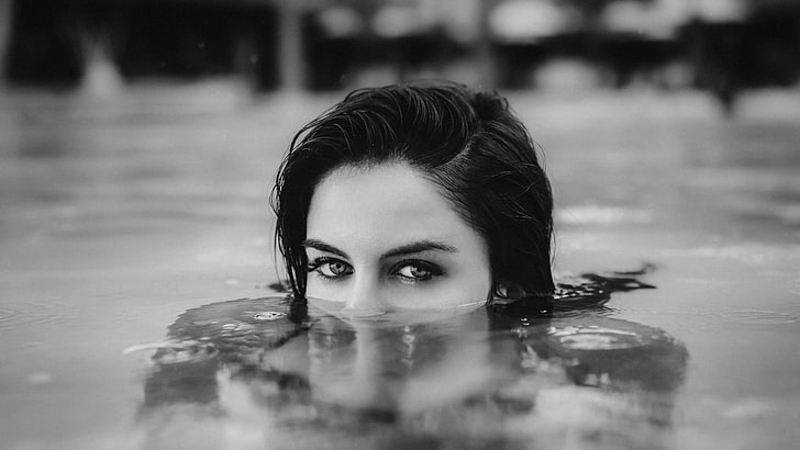 face under water, monochrome, underwater, women, model, Aurela Skandaj, HD wallpaper