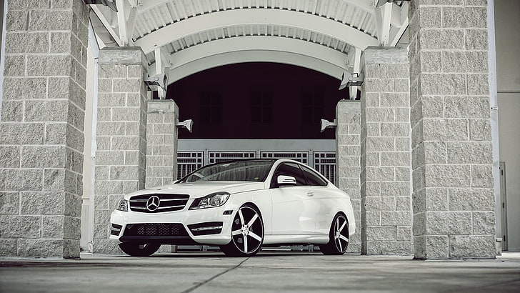 white Mercedes-Benz sedan, supercars, mode of transportation, HD wallpaper