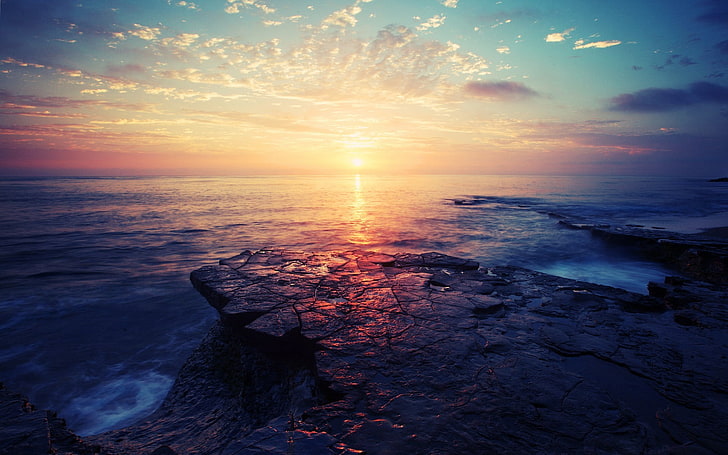 body of water and rock, sea, landscape, sunset, sky, horizon, HD wallpaper