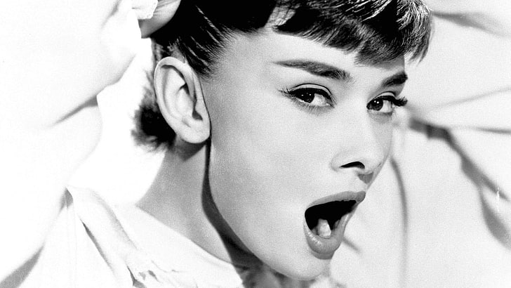 women, Audrey Hepburn, monochrome, open mouth, looking at viewer