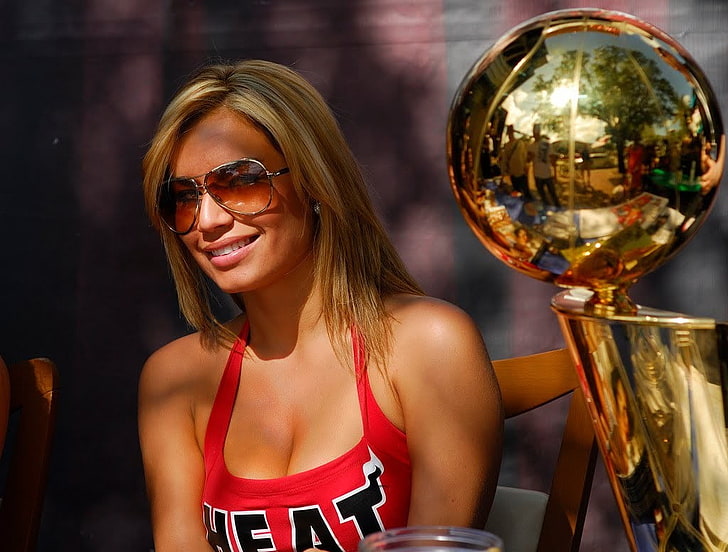 NBA, sports, basketball, Miami, Miami Heat, cheerleaders, women with glasses, HD wallpaper