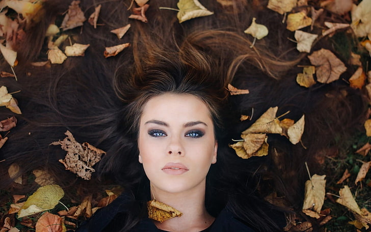 women's black top, model, leaves, face, portrait, fall, Tiziana Di Garbo, HD wallpaper
