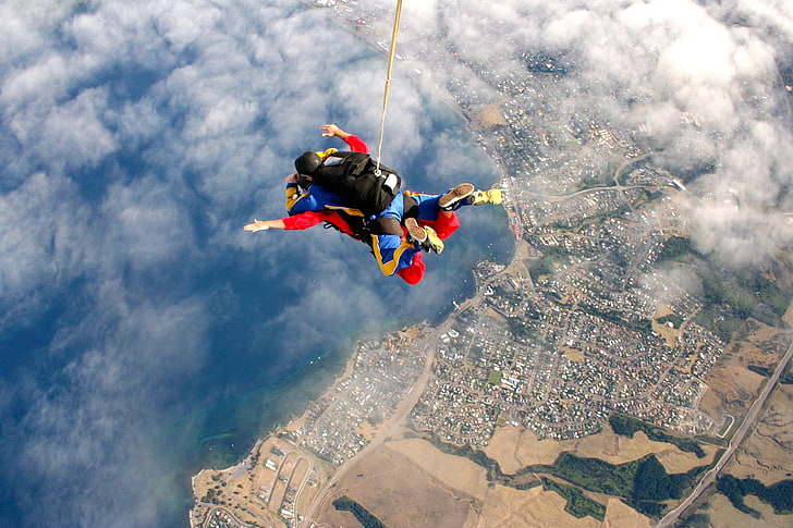 black backpack, jumpers, flying, sky, adrenaline, extreme Sports, HD wallpaper