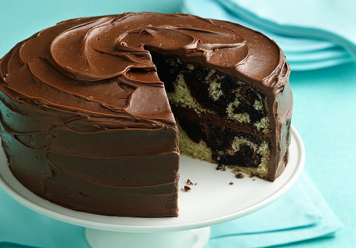 chocolate cake with chocolate frosting, food, dessert, sweet
