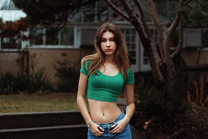 women's green crop top, Alex De La Roche, portrait, jeans, pants