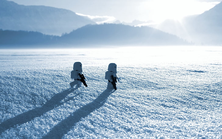 Star Wars Stormtrooper minifig, toys, LEGO, winter, shadow, snow