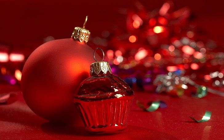 red Christmas bauble and cupcake ornament, glass, photo, background