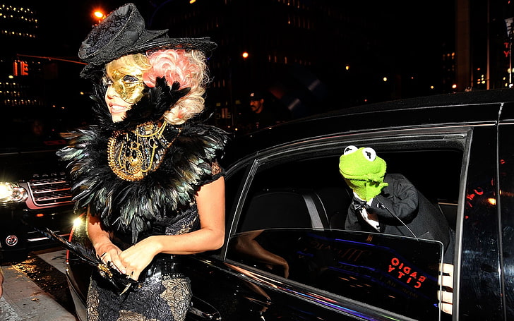 Lady Gaga, car, dress, image, city, people, women, costume, night