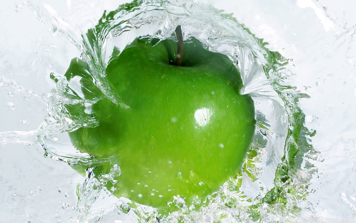 green apple fruit, macro, simple background, apples, fluid, water, HD wallpaper