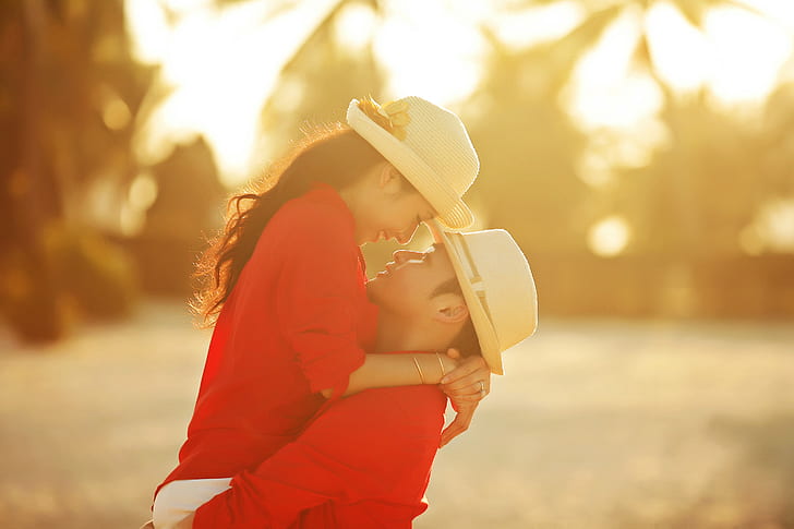 Asian lovers, man and woman prenup pictorial, boy, girl, hat